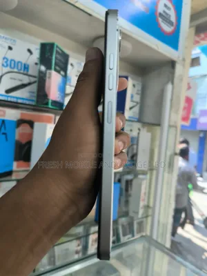 Tecno Spark Go 64 GB Silver
