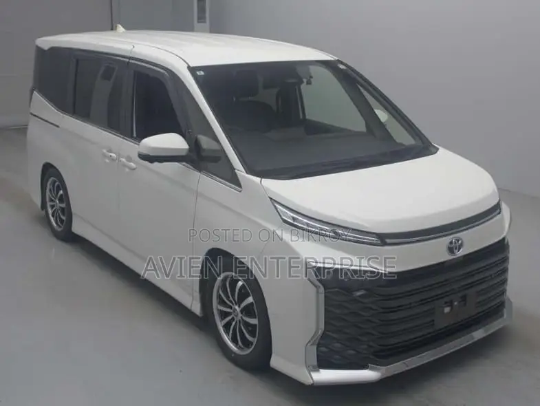 Toyota Voxy Hybrid S-Z 2-Wheel-Drive 7-Seater 2022 Pearl