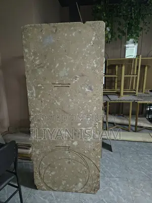 ৬ ফিট টেবিল