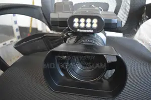 Panasonic HC-pv100 Professional Camcorder