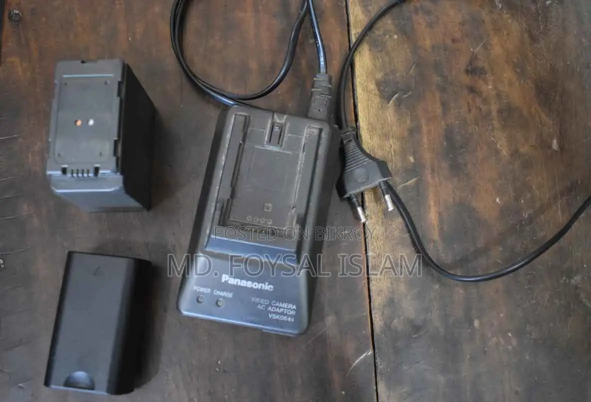 Panasonic HC-pv100 Professional Camcorder