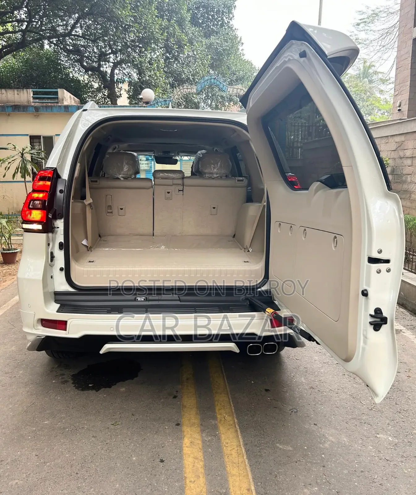 Toyota Land Cruiser Prado 2.7 2020 Pearl