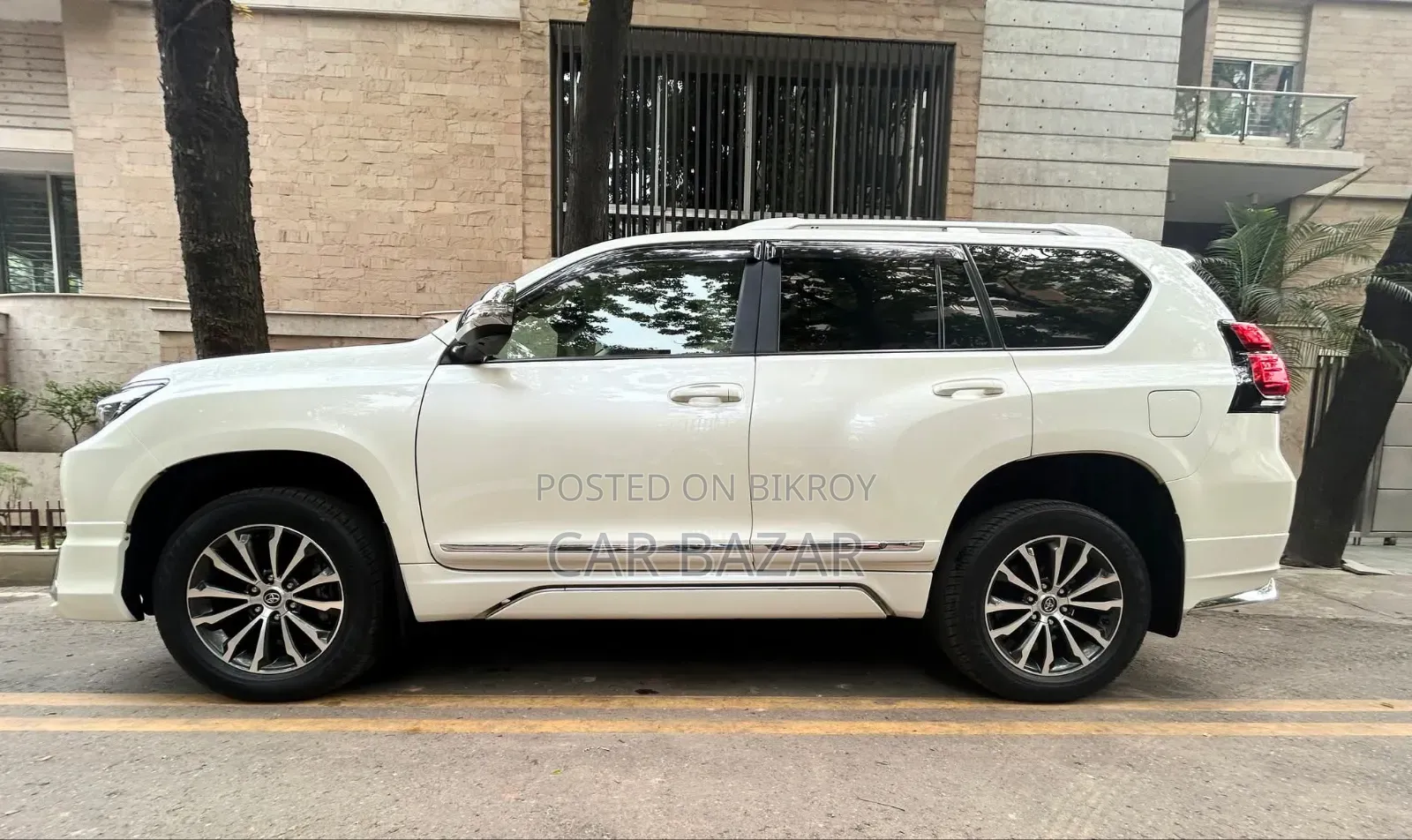 Toyota Land Cruiser Prado 2.7 2020 Pearl