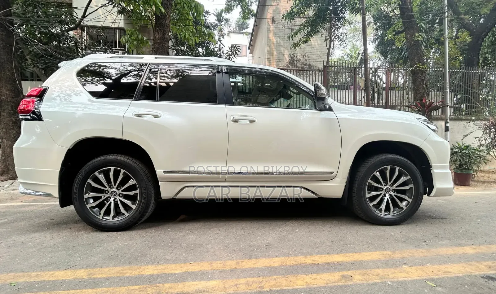 Toyota Land Cruiser Prado 2.7 2020 Pearl