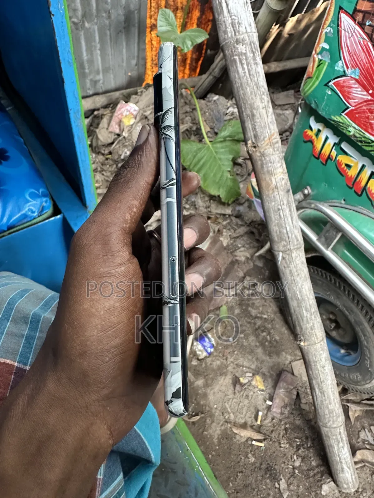 গুগল পিক্সেল ৬ প্রো ১২৮ জিবি হোয়াইট