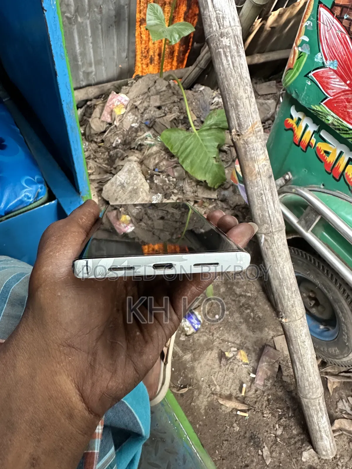গুগল পিক্সেল ৬ প্রো ১২৮ জিবি হোয়াইট