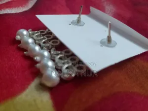 স্টোন কানের দুল