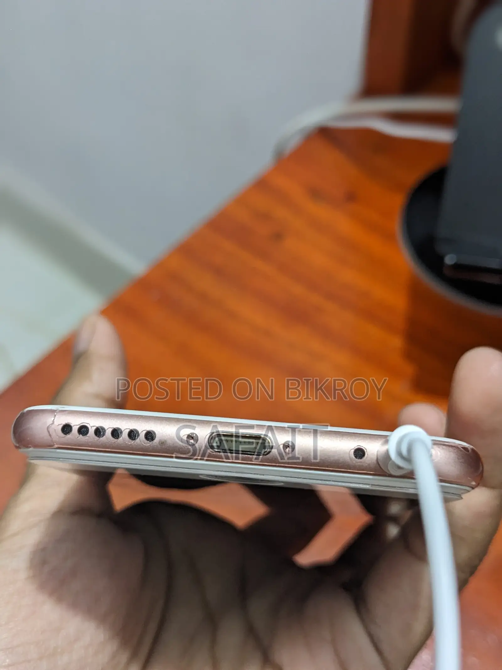 New Apple iPhone 6s 64 GB Rose Gold