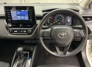Toyota Corolla 2021 White