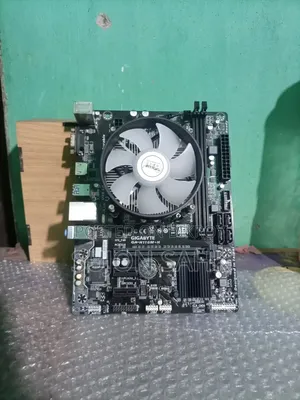 গিগাবাইট মাদারবোর্ড ১১০