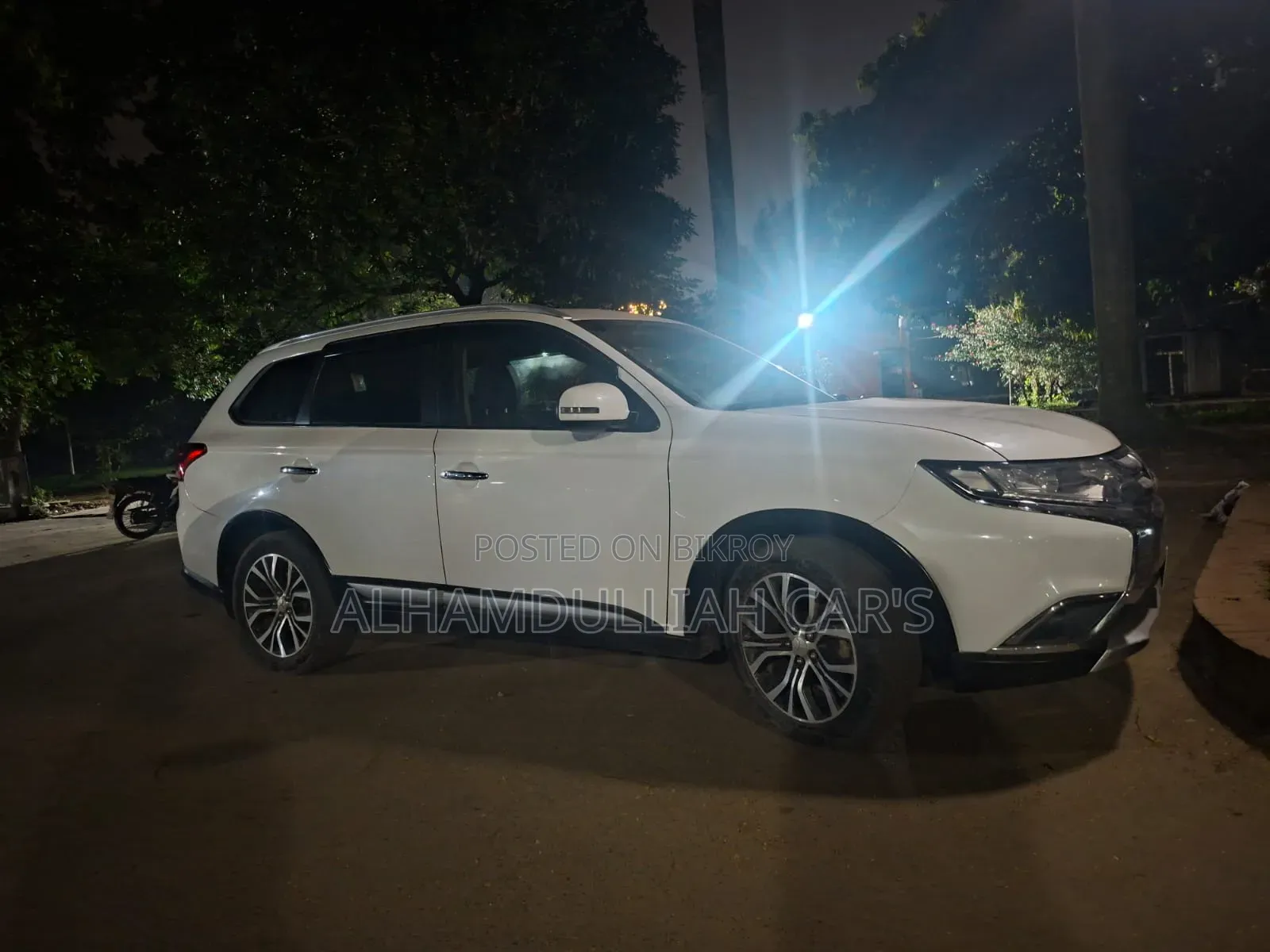Mitsubishi Outlander 2017 Pearl