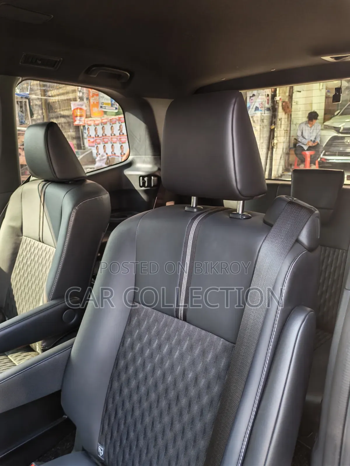 Toyota Noah 2022 Red