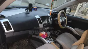 মিতসুবিশি আউটল্যান্ডার এক্সএলএস ২০১১ ব্ল্যাক