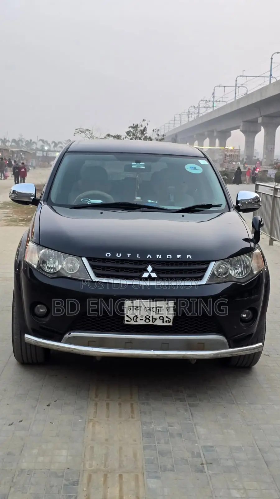 মিতসুবিশি আউটল্যান্ডার এক্সএলএস ২০১১ ব্ল্যাক