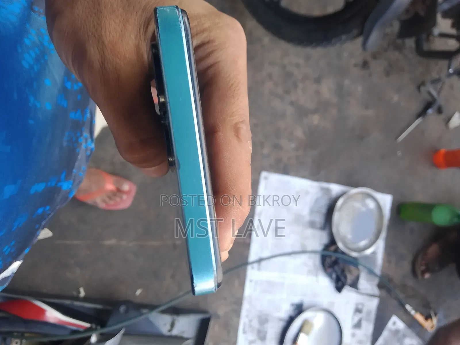ইনফিনিক্স হট ৩০আই ১২৮ জিবি ব্লু