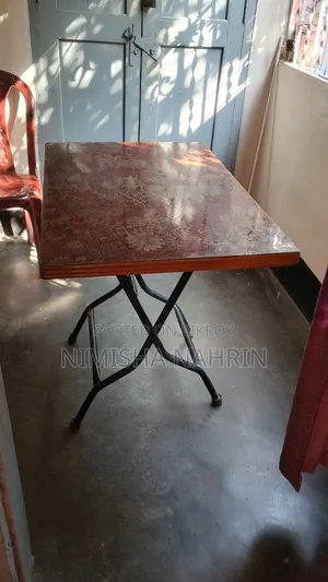 ফোল্ডিং মাল্টিপারপাস টেবিল