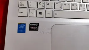 Laptop Toshiba Satellite L50 8GB Intel Core i7 HDD 1T