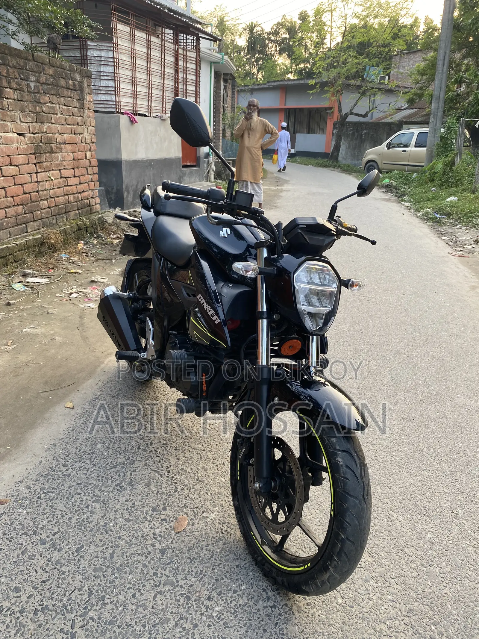 সুজুকি জিক্সার ২০২৪ ব্ল্যাক