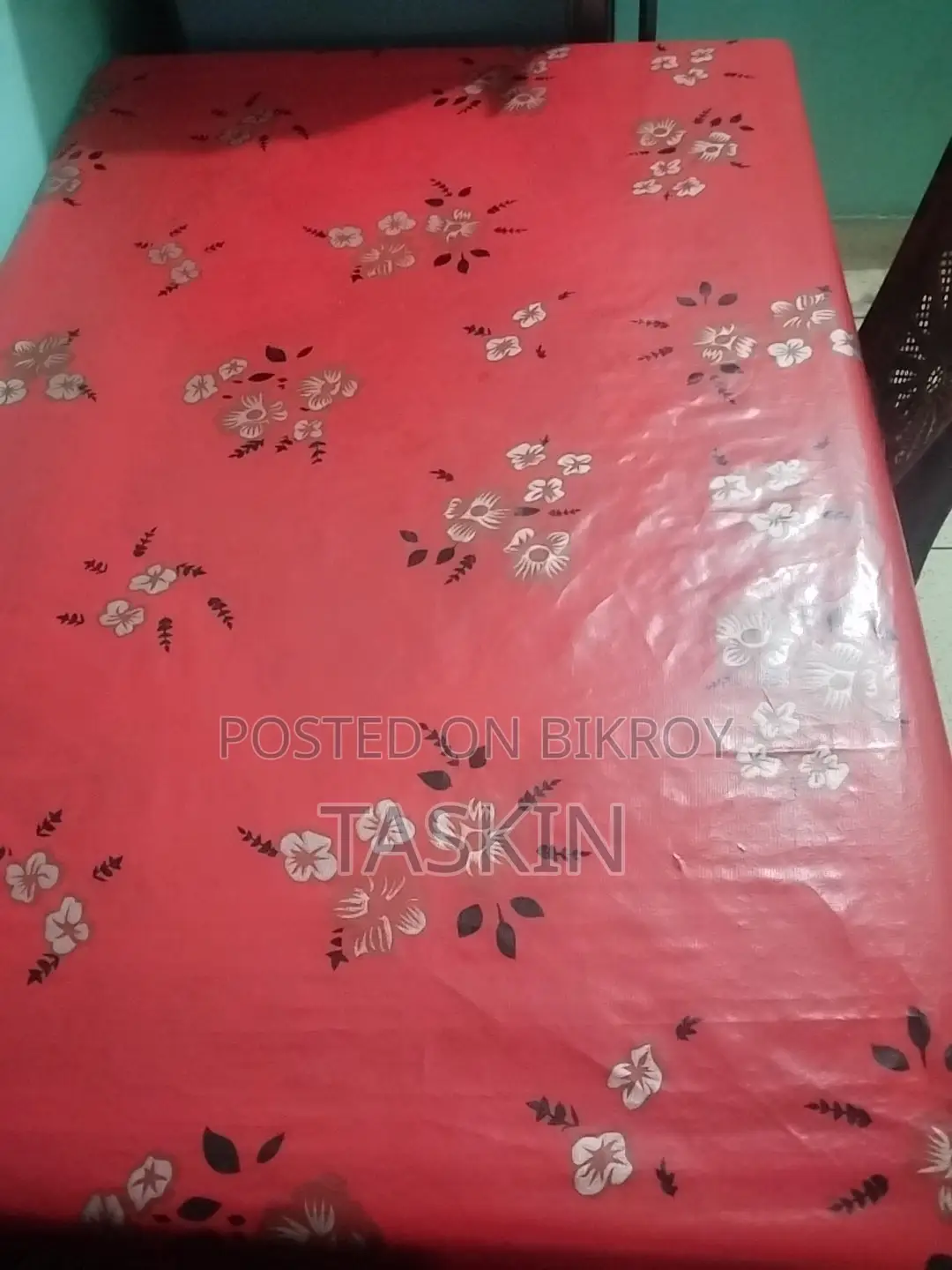 টেবিল বিক্রয়