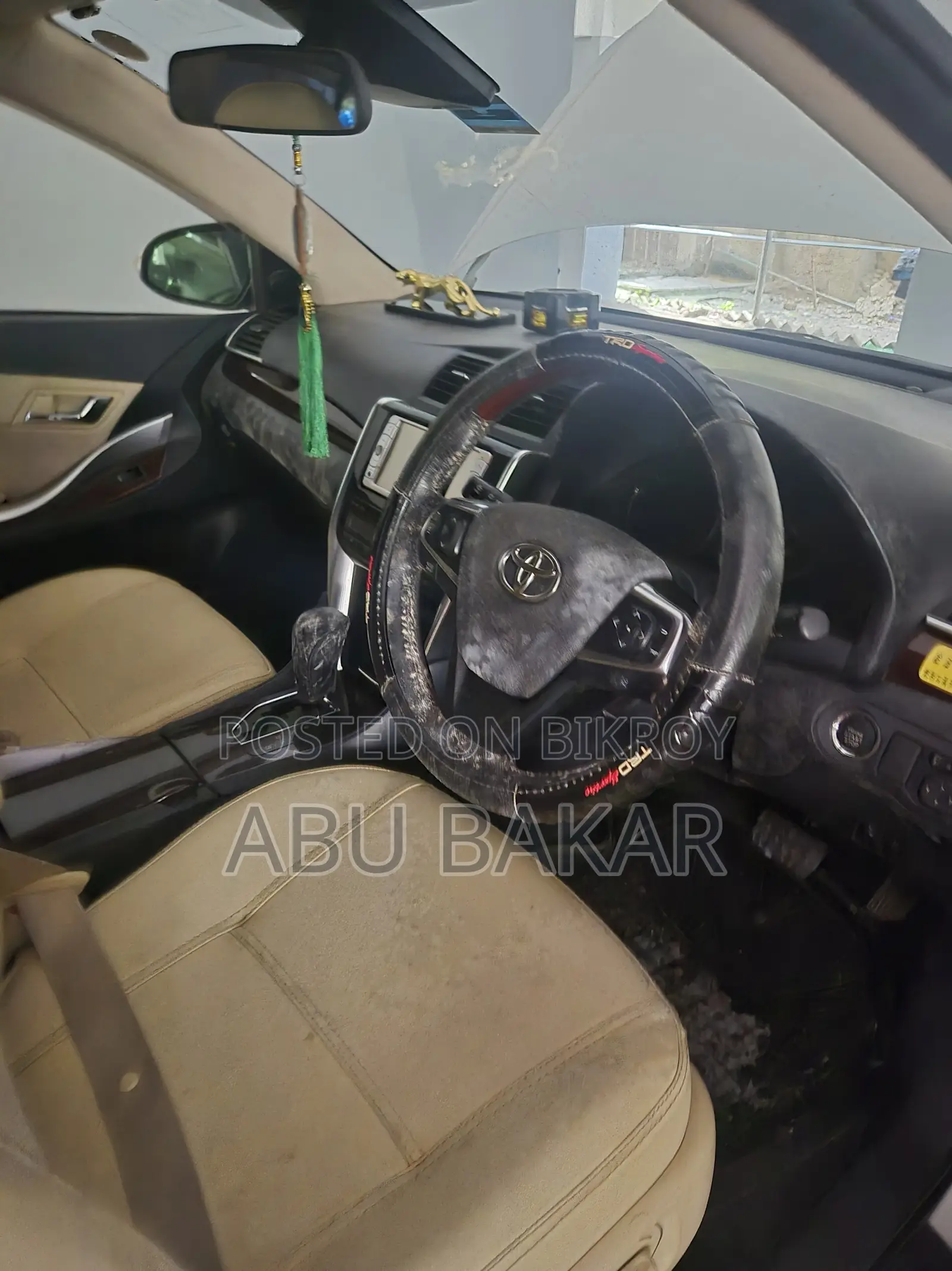 টয়োটা প্রমিও ২০২০ পার্ল