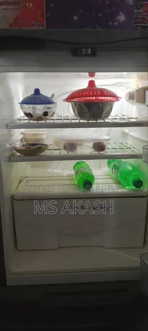 WALTON Refrigerator