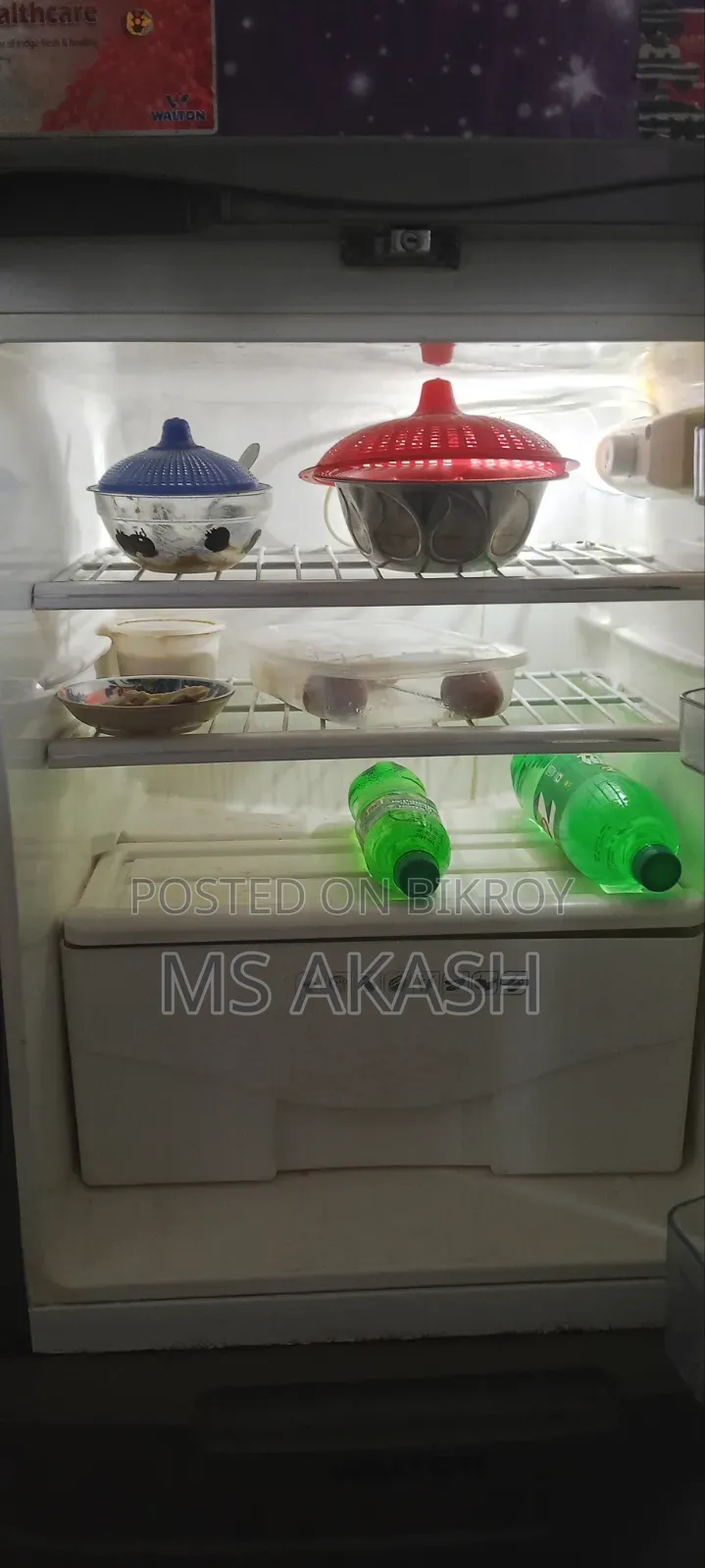 WALTON Refrigerator