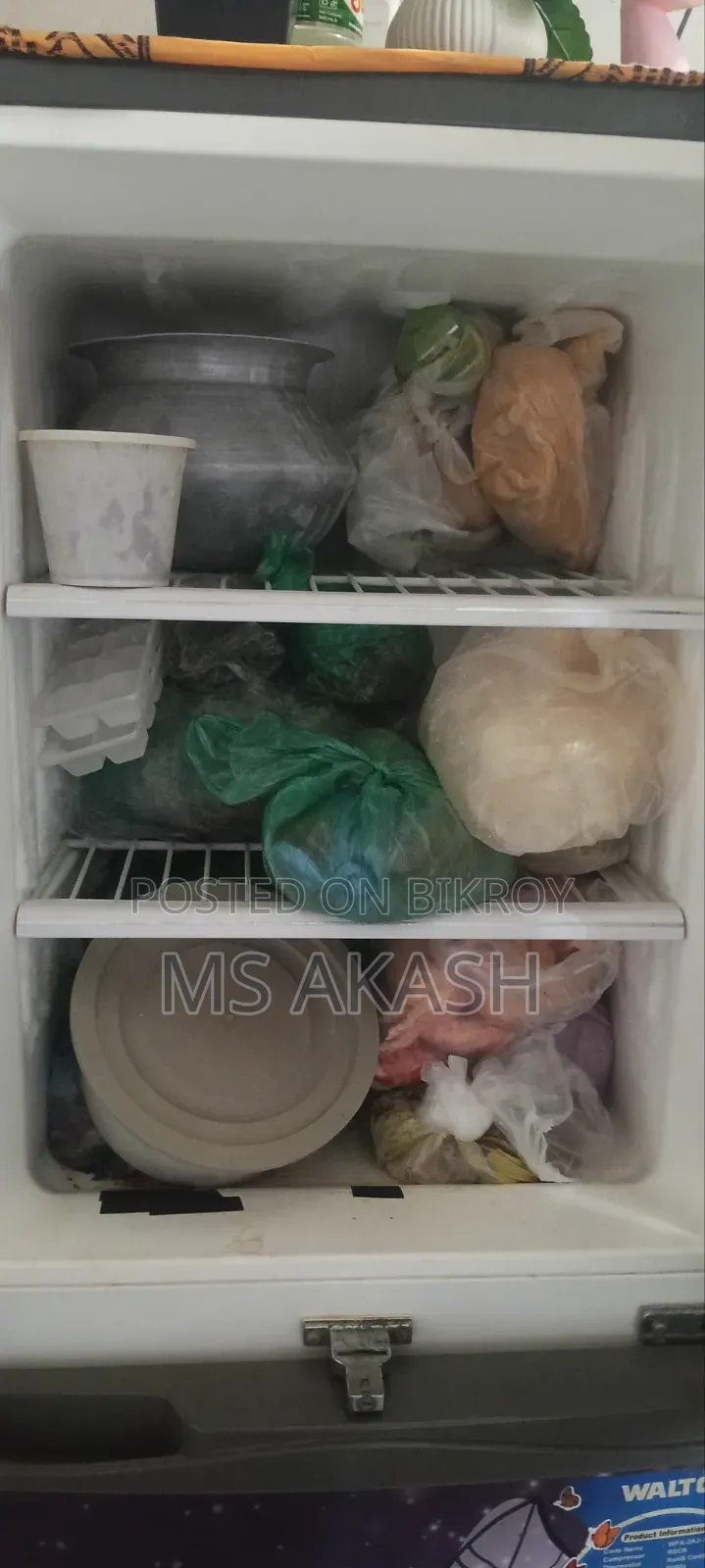 WALTON Refrigerator