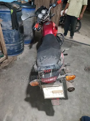 বাজাজ প্লাটিনা ১০০ ২০১২ রেড