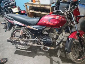 বাজাজ প্লাটিনা ১০০ ২০১২ রেড