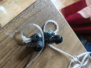 7Hz Elua Ultra in Ear Monitor