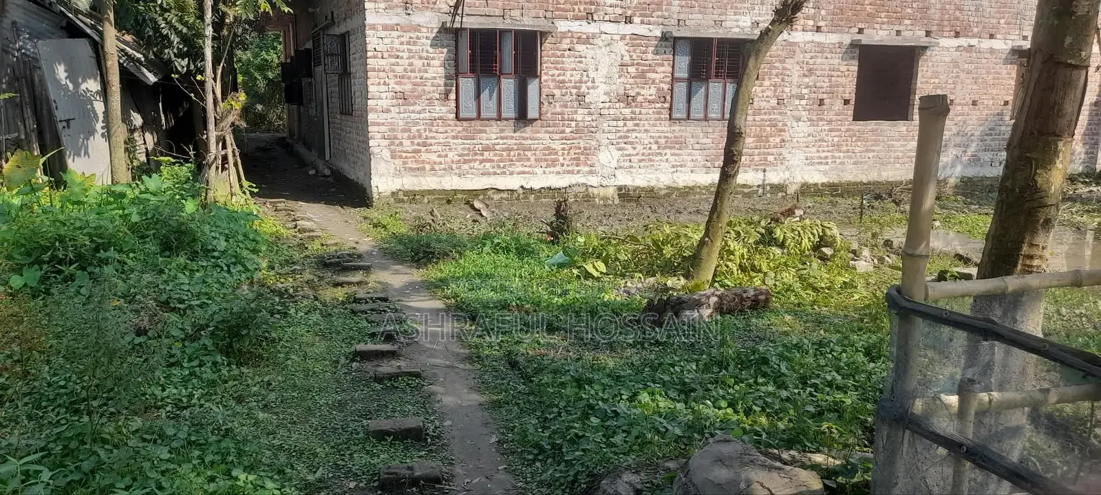 যশোর সদরে জমি বিক্রয় হবে।