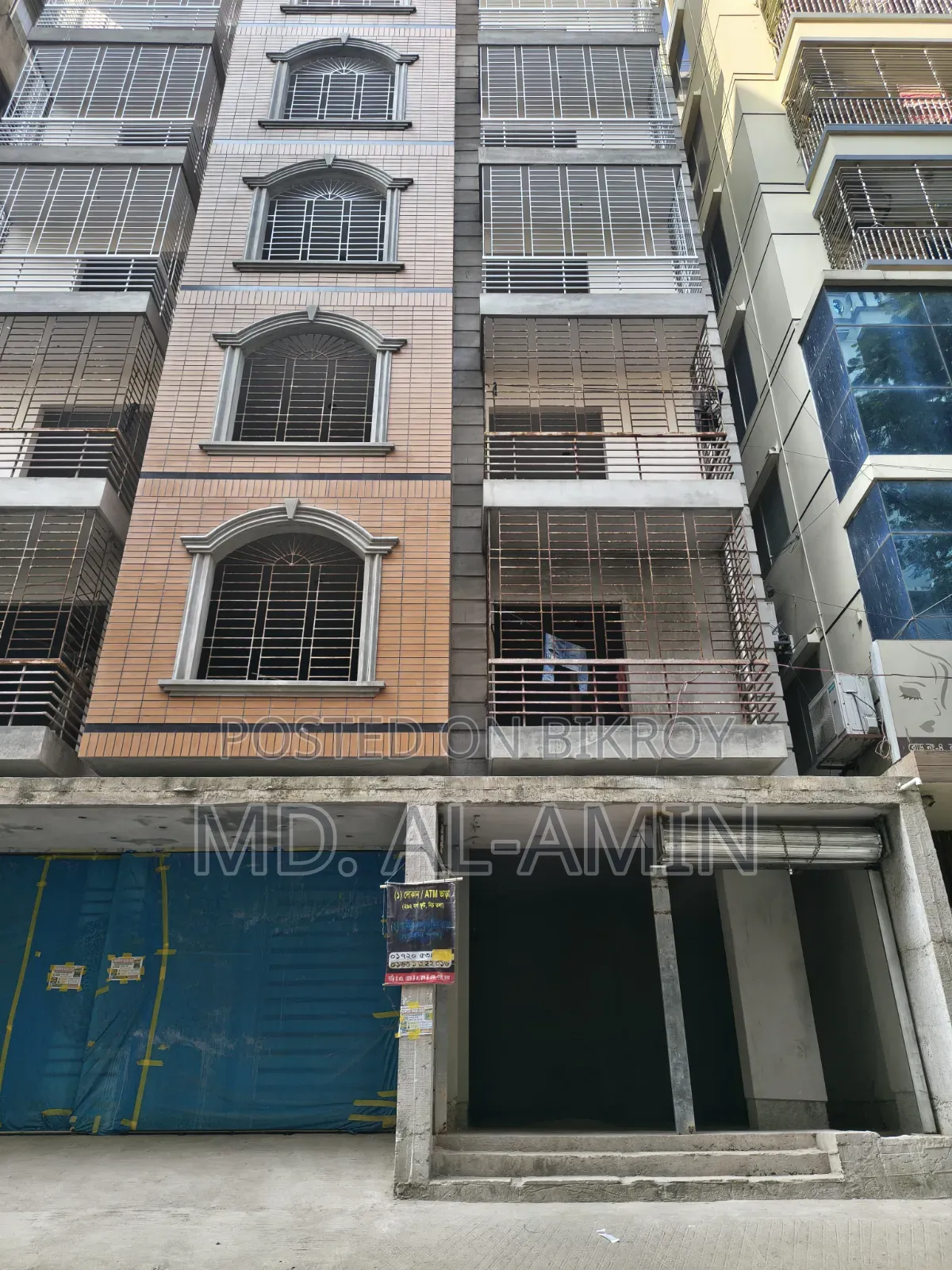 350 Square Feet Shop for Rent in Banasree