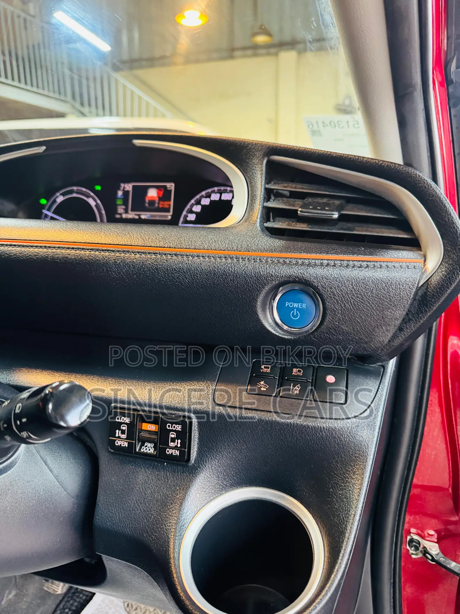 Toyota Sienta 2021 Red
