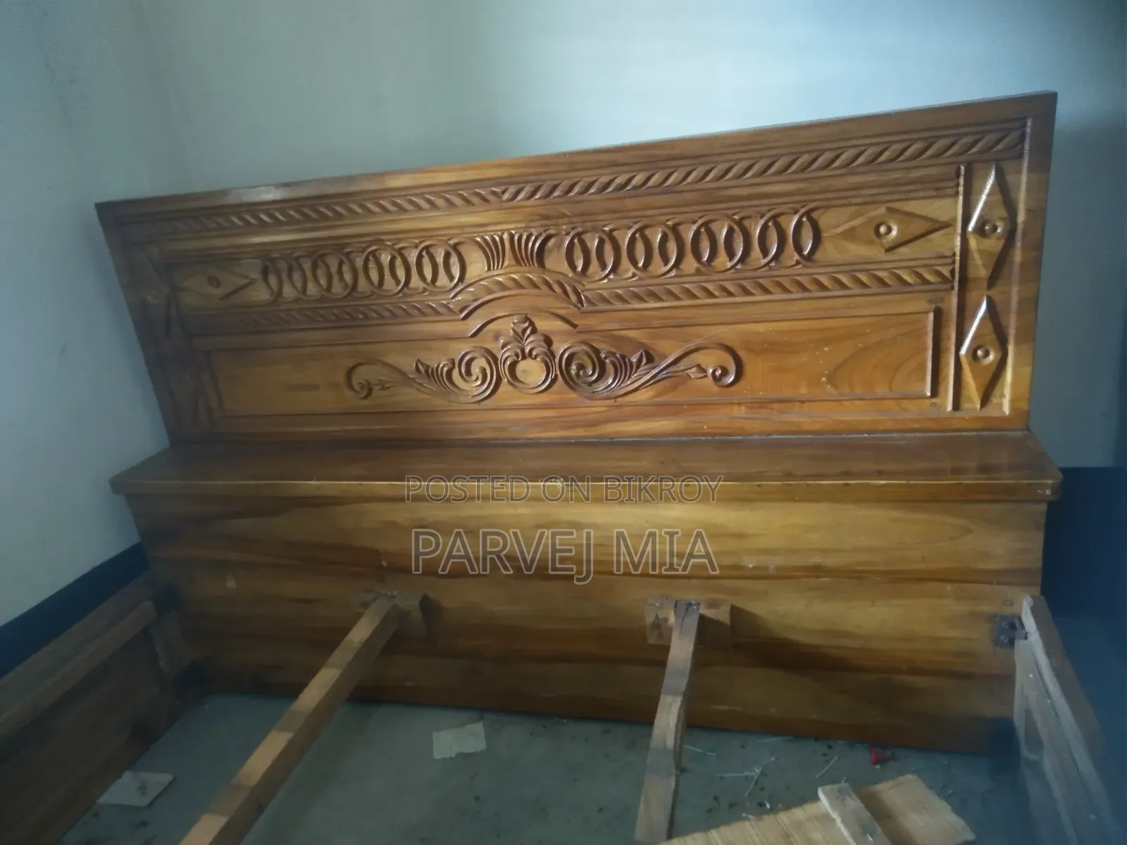 Bed 6 by 7 Feet