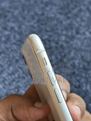 অ্যাপল আইফোন ১১ ২৫৬ জিবি হোয়াইট