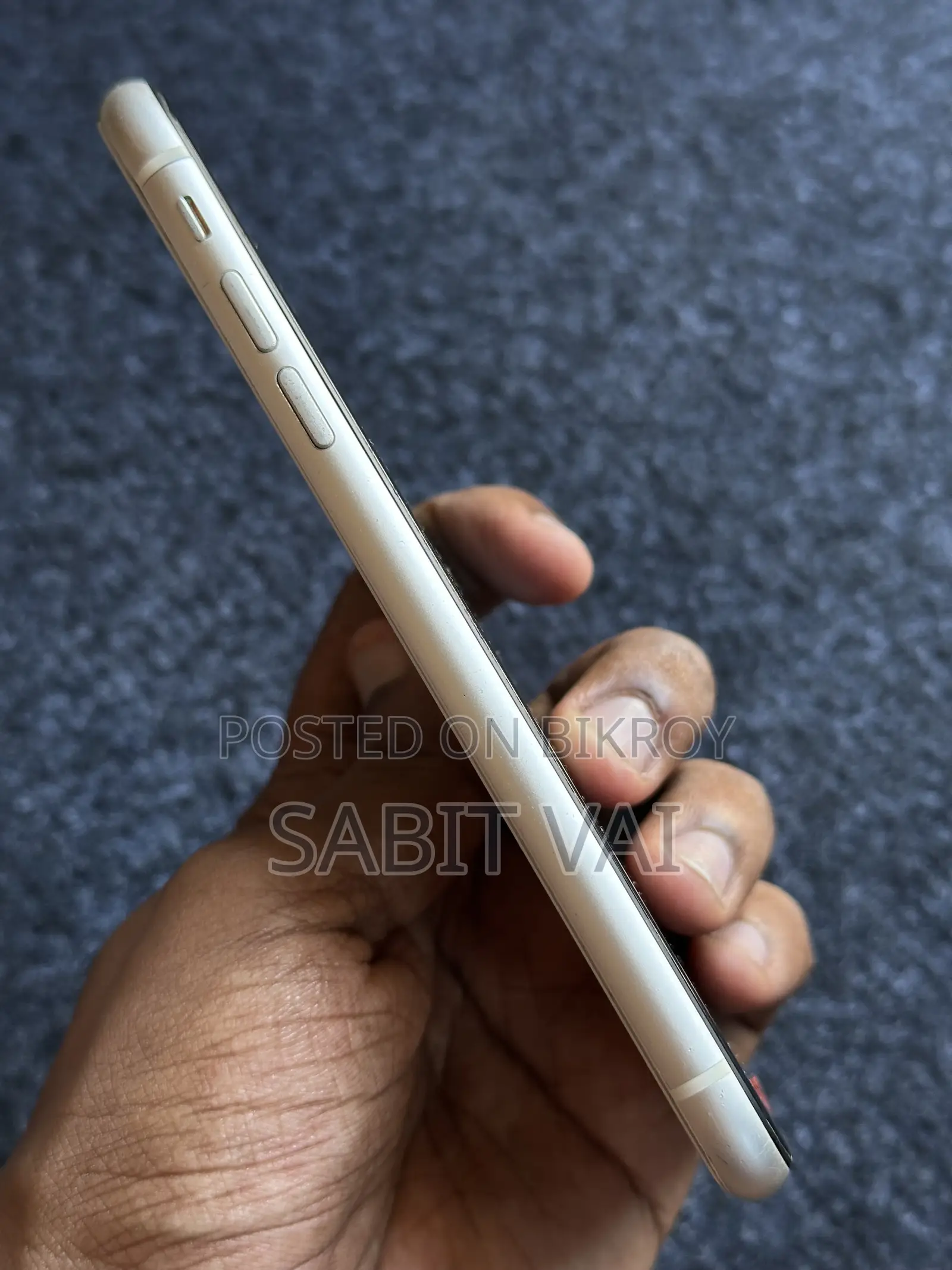 অ্যাপল আইফোন ১১ ২৫৬ জিবি হোয়াইট