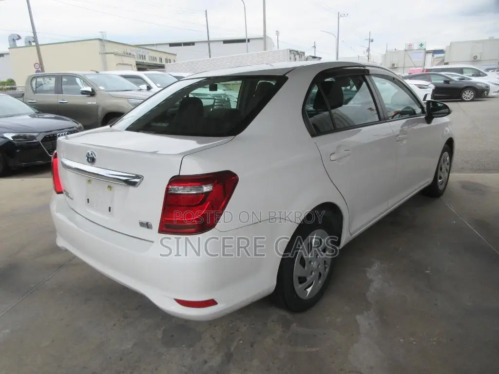 Toyota Axio 2021 White