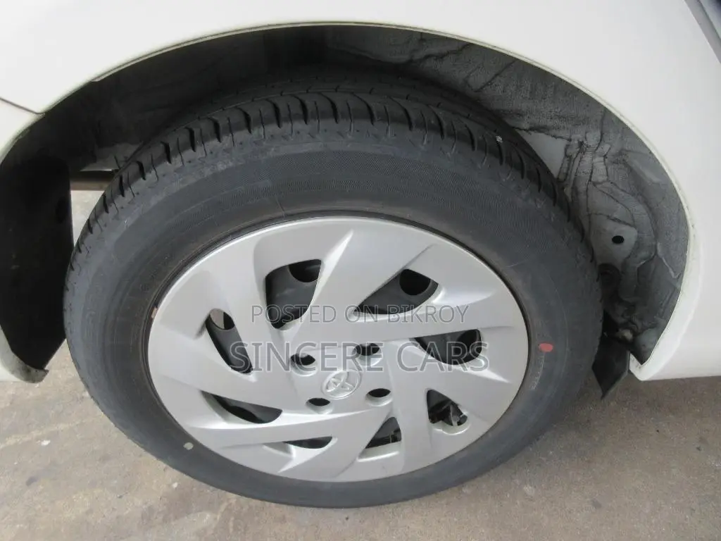 Toyota Axio 2021 White