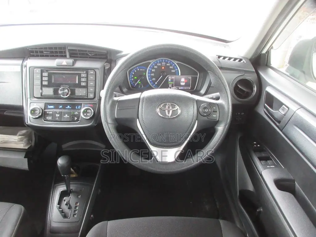 Toyota Axio 2021 White
