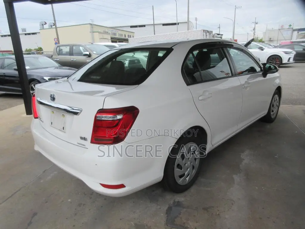 Toyota Axio 2021 White