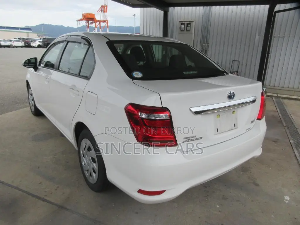 Toyota Axio 2021 White