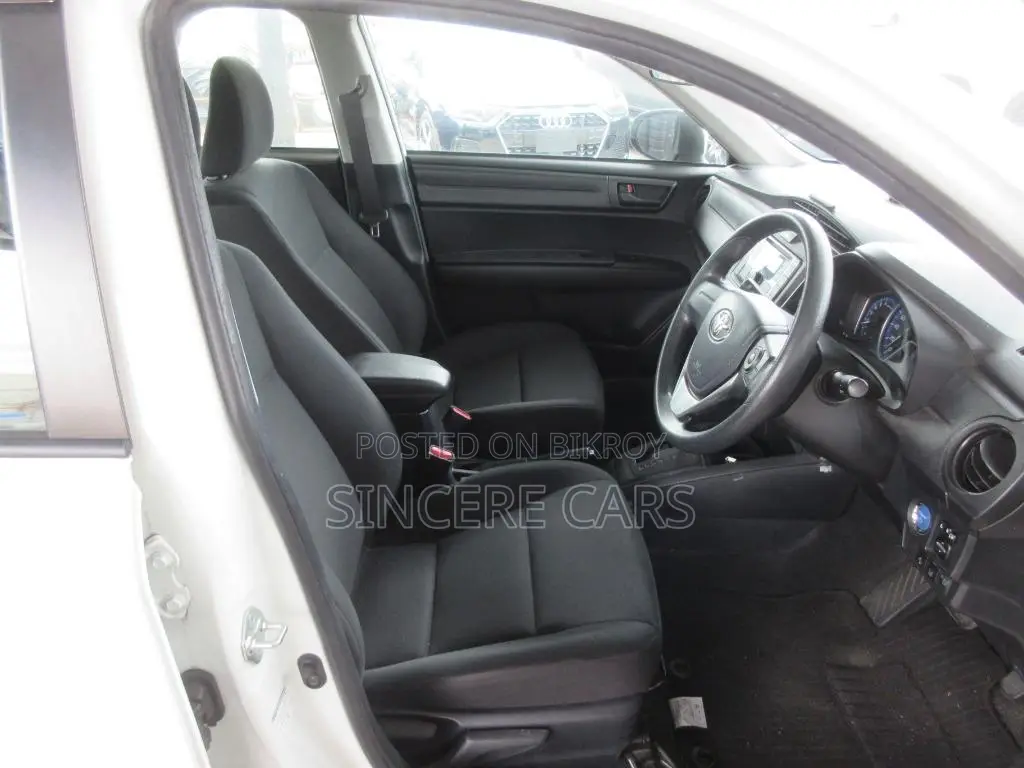 Toyota Axio 2021 White