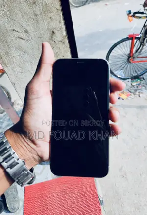 অ্যাপল আইফোন এক্সএস ২৫৬ জিবি হোয়াইট