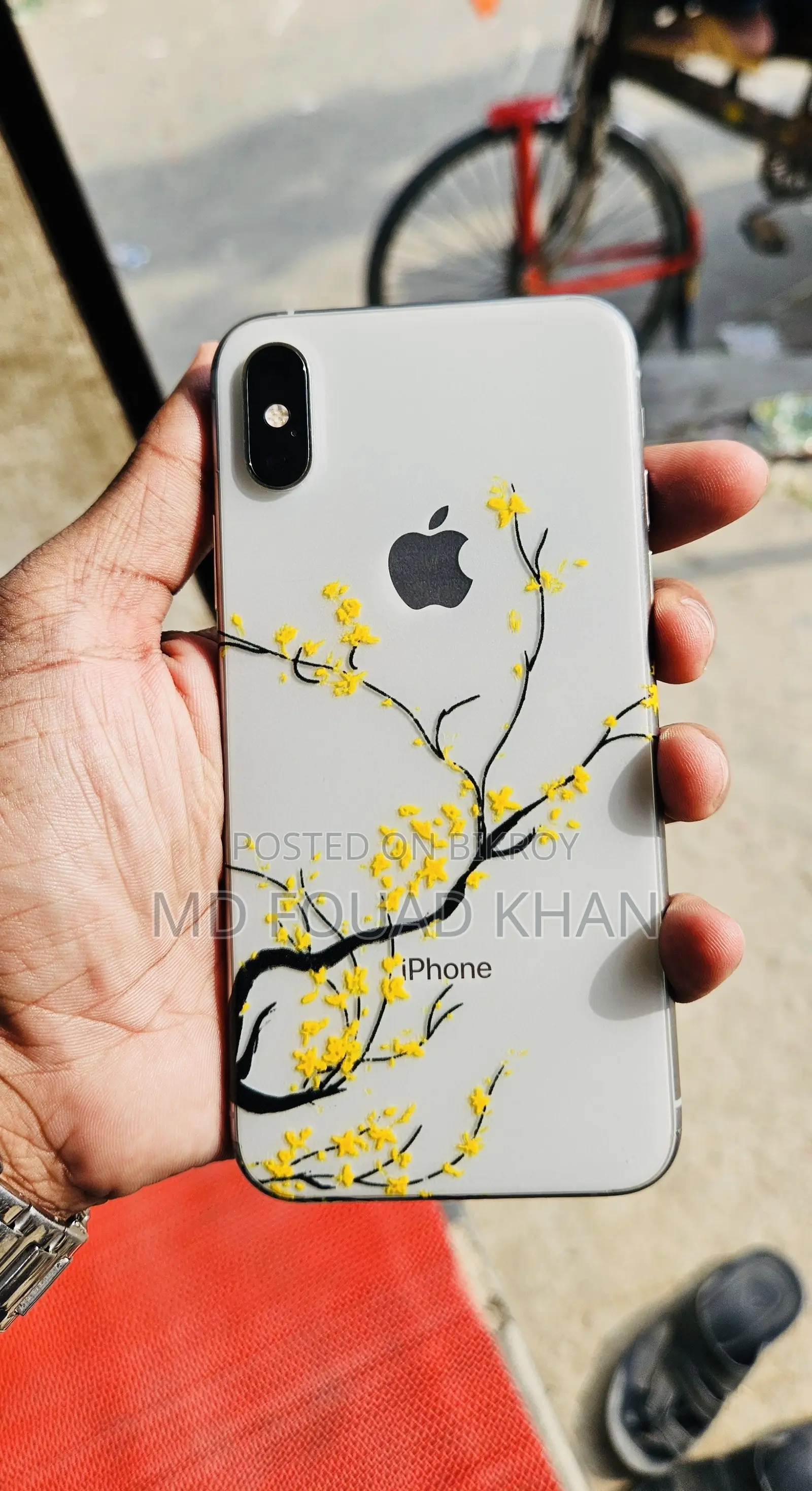 অ্যাপল আইফোন এক্সএস ২৫৬ জিবি হোয়াইট