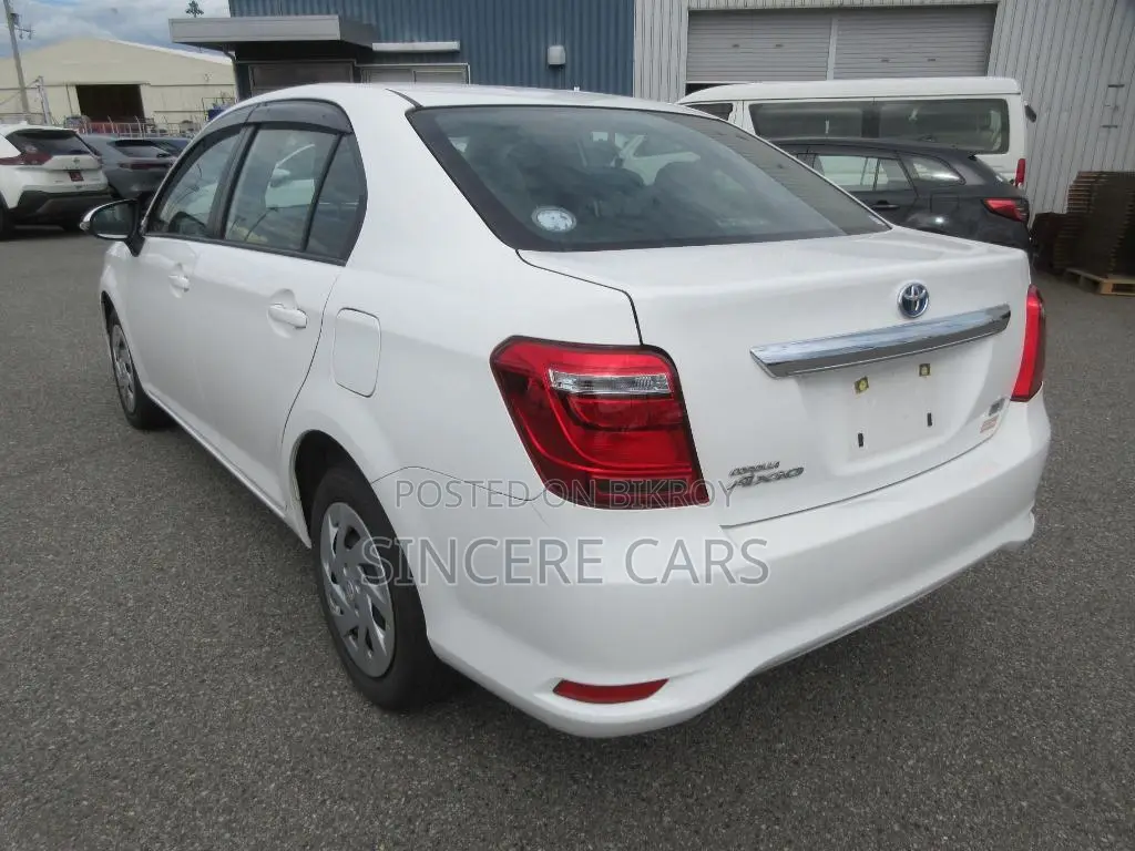 Toyota Axio 2021 White