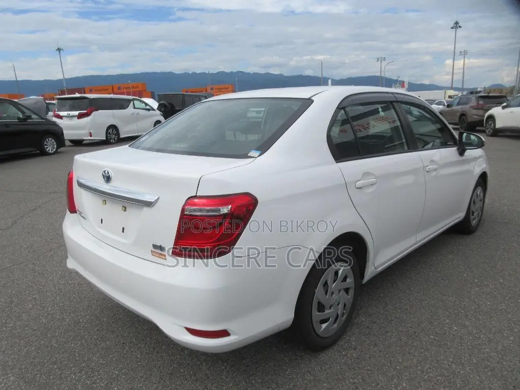 Toyota Axio 2021 White