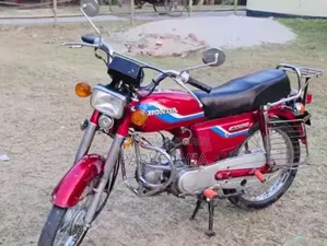 Honda 2003 Red