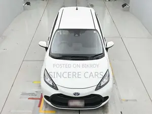 Toyota Aqua 2021 White