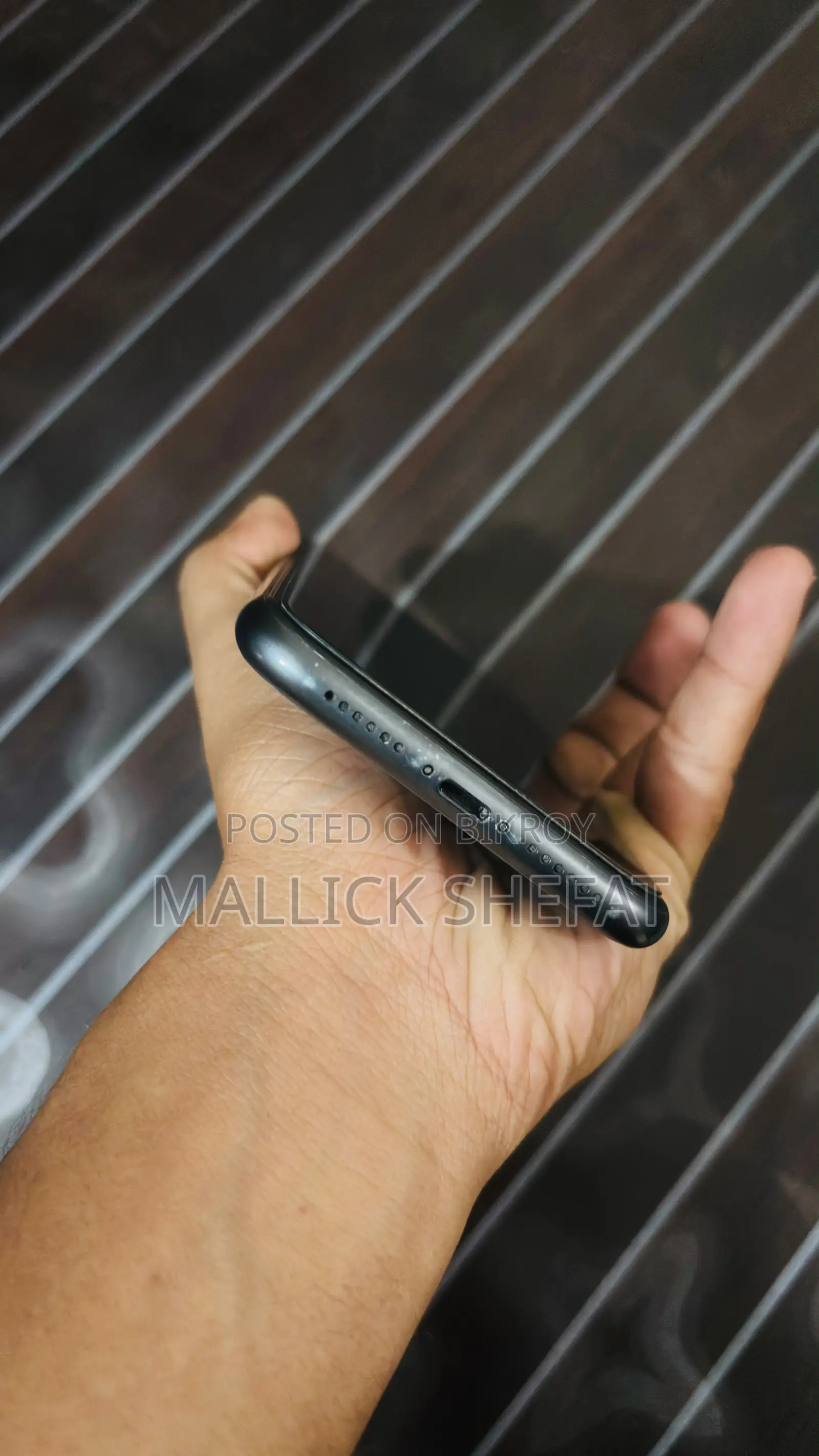 অ্যাপল আইফোন ১১ ১২৮ জিবি ব্ল্যাক