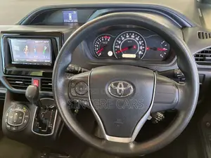Toyota Noah 2021 Pearl